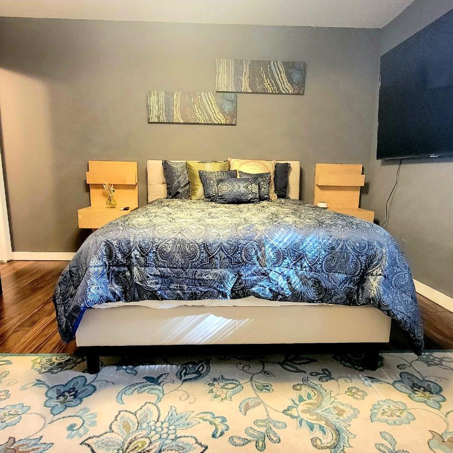 Hi-Tek-Duplex A-Two 75In 4K Led Villa Charleston Luaran gambar