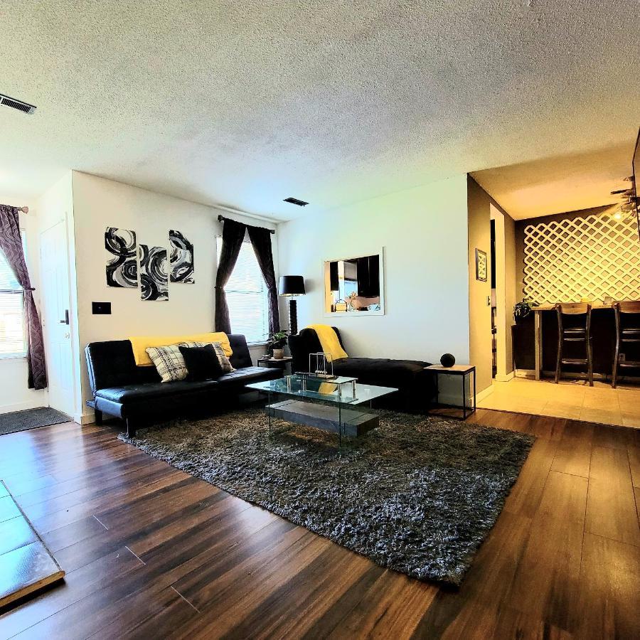 Hi-Tek-Duplex A-Two 75In 4K Led Villa Charleston Luaran gambar