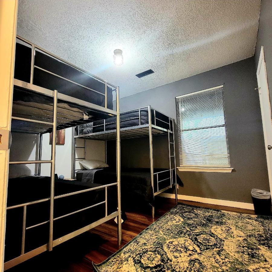 Hi-Tek-Duplex A-Two 75In 4K Led Villa Charleston Luaran gambar