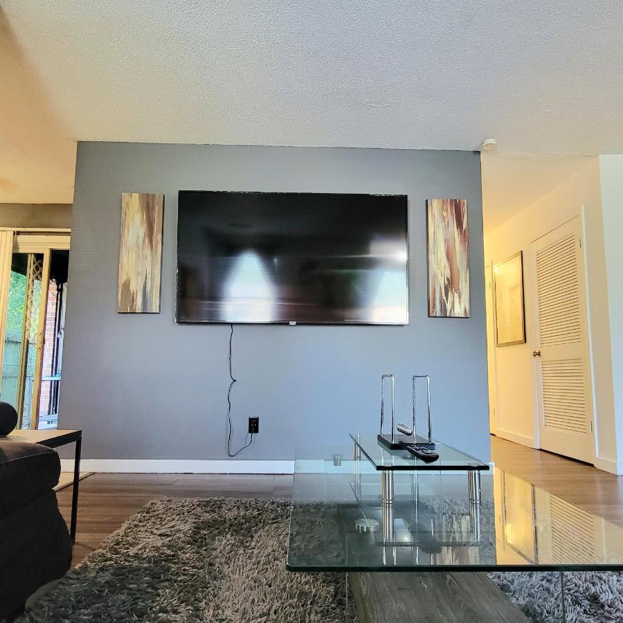 Hi-Tek-Duplex A-Two 75In 4K Led Villa Charleston Luaran gambar
